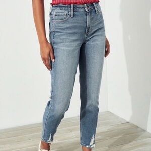 Hollister High Rise Mom Jeans 0 / 24W 27L
